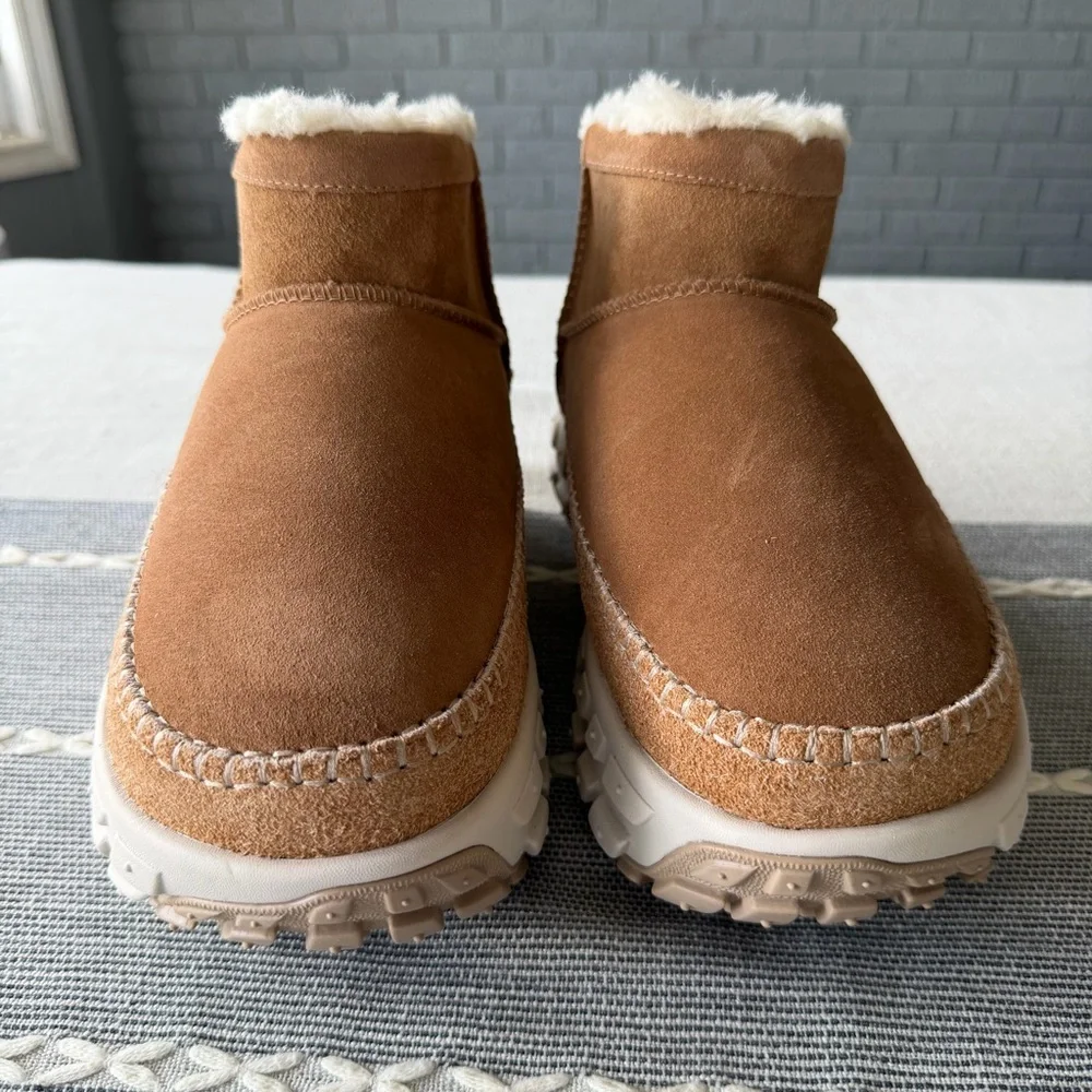 UGG Venture Daze Ultra Mini Boots Chestnut M10/W11